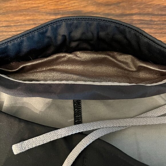 Under Armour Athletic Shorts Mens Fitted Heat Gear Speed Pocket Camo Size L - Picture 11 of 11